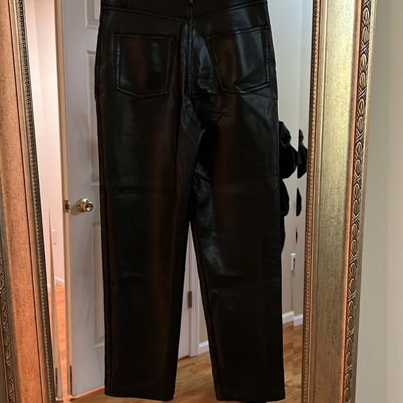 Aritzia Wilfred The Melina Pant Polyurethane size 0 worn twice Minimal wrinkles - Picture 9 of 11